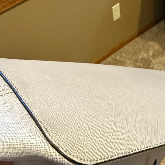 Michael Kors Lilac Tote Bag - Picture 10 of 16